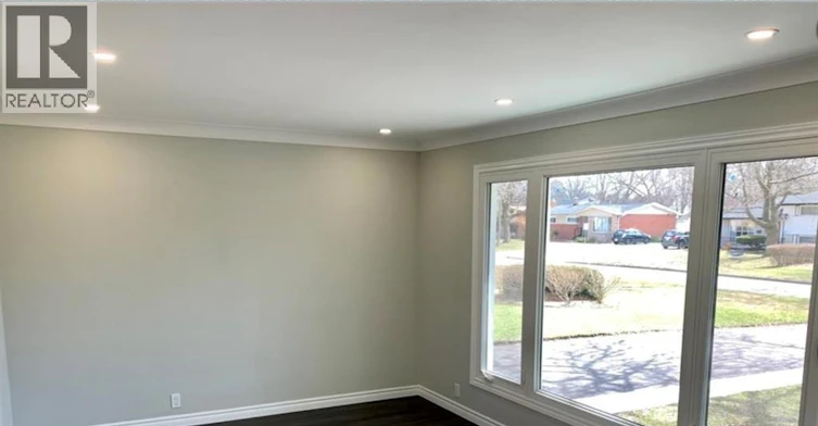 MAIN-1568 Villa Maria Boulevard North, Windsor, ON, N9G 1W3 - 7