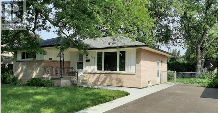 MAIN-1568 Villa Maria Boulevard North, Windsor, ON, N9G 1W3 - 2