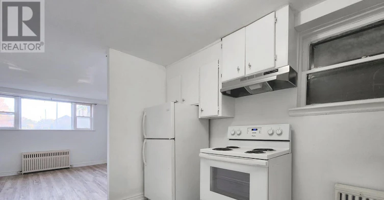 1-388 Winona Drive, Toronto, ON, M6C 3T5 - 5