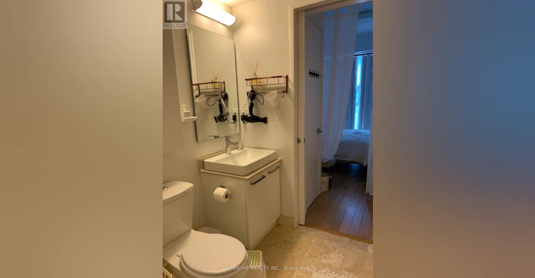 1909-12 York Street, Toronto, ON, M5J 0A9 - 11