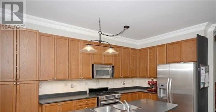 2357 Sutton Drive, Burlington, ON, L7L 6Y6 - 2