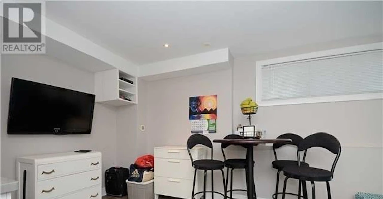 2357 Sutton Drive, Burlington, ON, L7L 6Y6 - 13