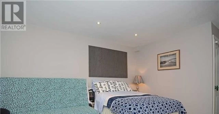 2357 Sutton Drive, Burlington, ON, L7L 6Y6 - 14
