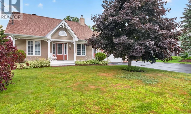 60 Anik Crescent