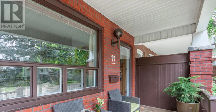 22 Martin Crescent, Toronto, ON, M4S 2V2 - 3