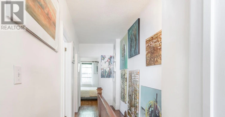 22 Martin Crescent, Toronto, ON, M4S 2V2 - 14