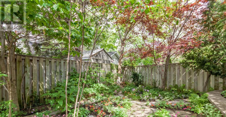 22 Martin Crescent, Toronto, ON, M4S 2V2 - 38