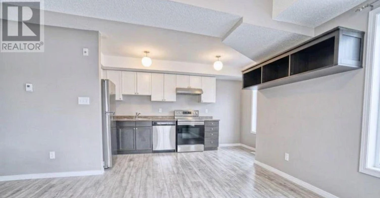 6-17 Cheltenham Road, Barrie, ON, L4M 0E7 - 3