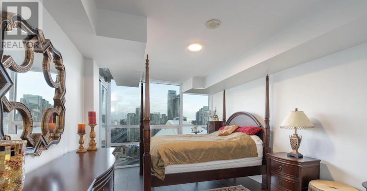 3712-19 Grand Trunk Crescent, Toronto, ON, M5J 3A3 - 8