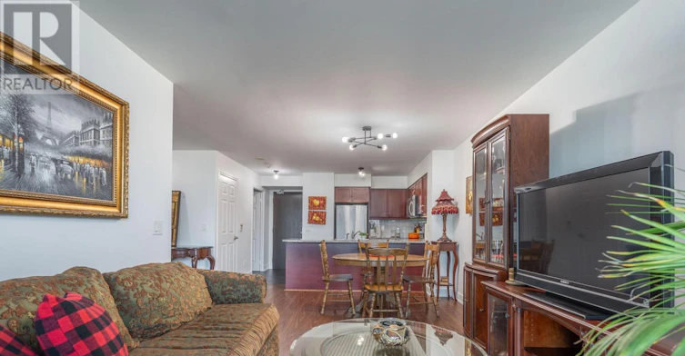3712-19 Grand Trunk Crescent, Toronto, ON, M5J 3A3 - 2