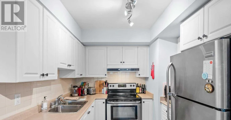 504-230 King Street E, Toronto, ON, M5A 1K5 - 4