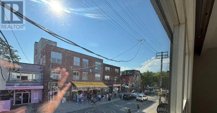 2-265 Augusta Avenue, Toronto, ON, M5T 2M1 - 4