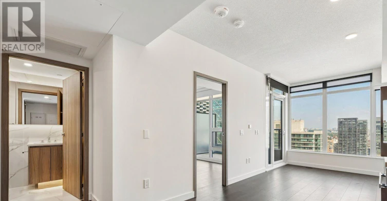 3801-1 Concord Cityplace Way, Toronto, ON, M5V 0X3 - 7