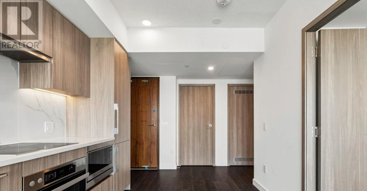 3801-1 Concord Cityplace Way, Toronto, ON, M5V 0X3 - 11