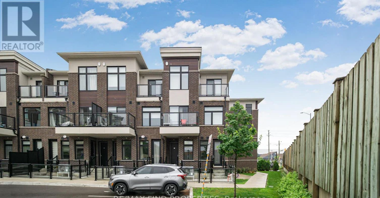 301-755 Omega Drive, Pickering, ON, L1V 0H1