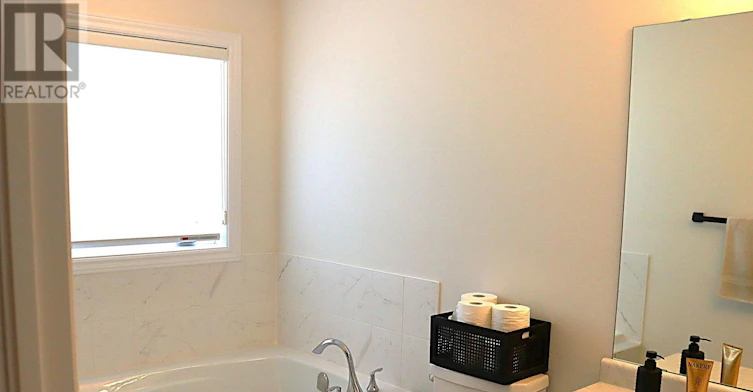 2265 Grainger Loop, Innisfil, ON, L9S 0N1 - 26