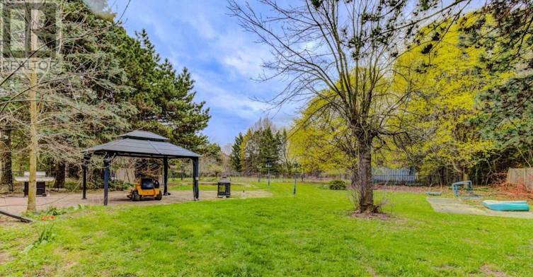 1201 Kingdale Road, Newmarket, ON, L3Y 4W1 - 3