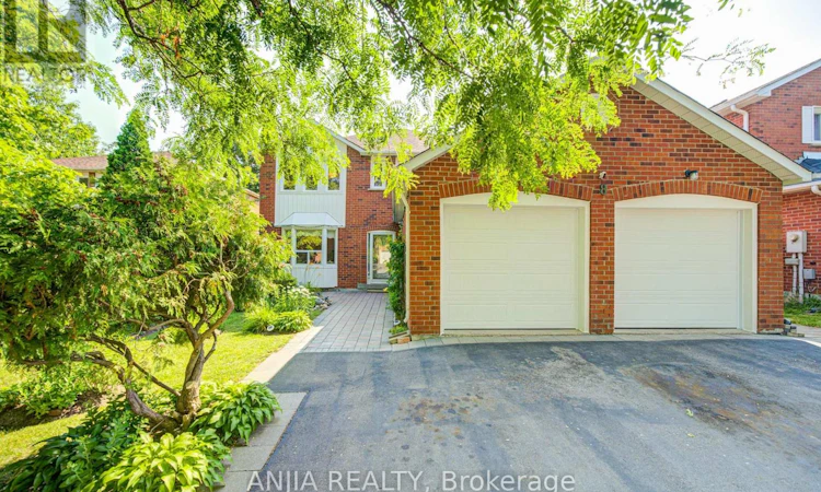 8 Brooklyn Crescent
