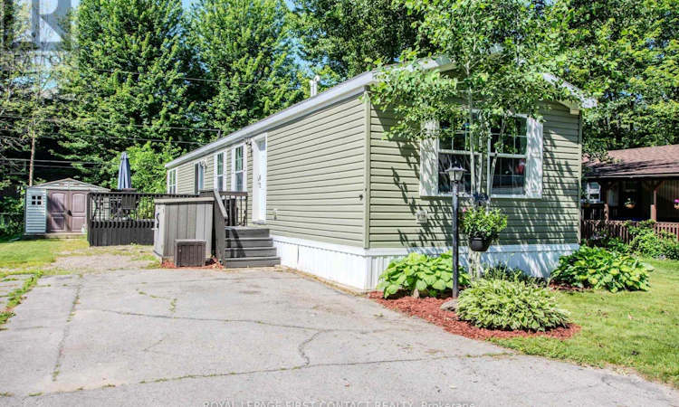23 Georgian Glen Drive