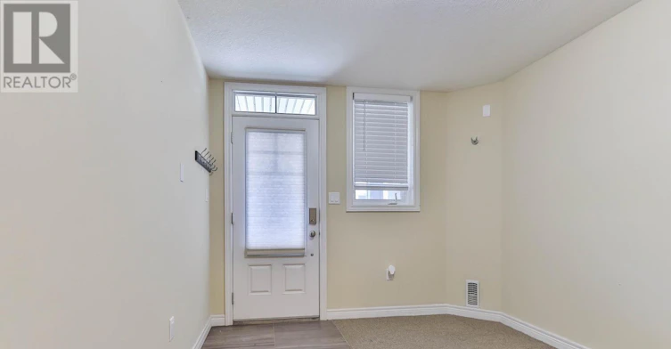 2 Egleston Lane, Hamilton, ON, L9G 0G7 - 2