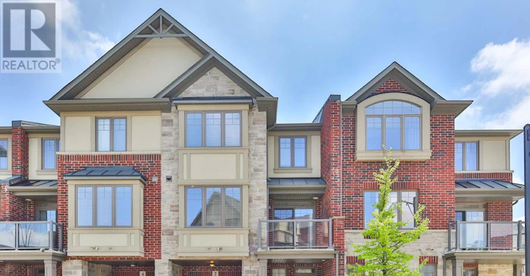 2 Egleston Lane, Hamilton, ON, L9G 0G7