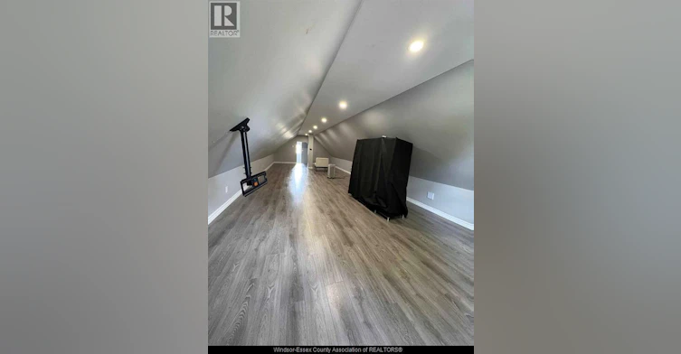 UPPER-1409 Langlois, Windsor, ON, N8X 4L9 - 2