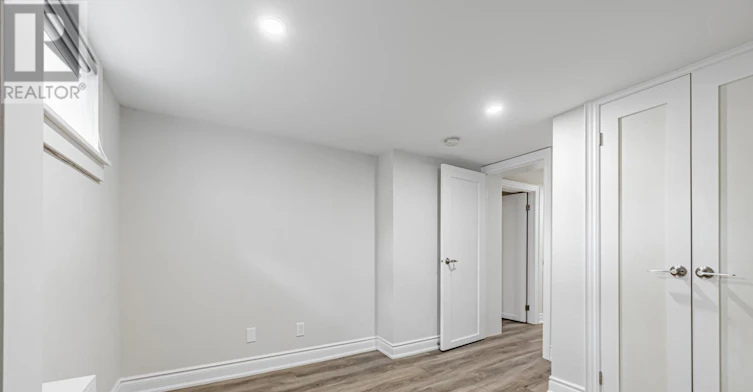 LOWER-68 Fairleigh Crescent, Toronto, ON, M6C 3R9 - 11