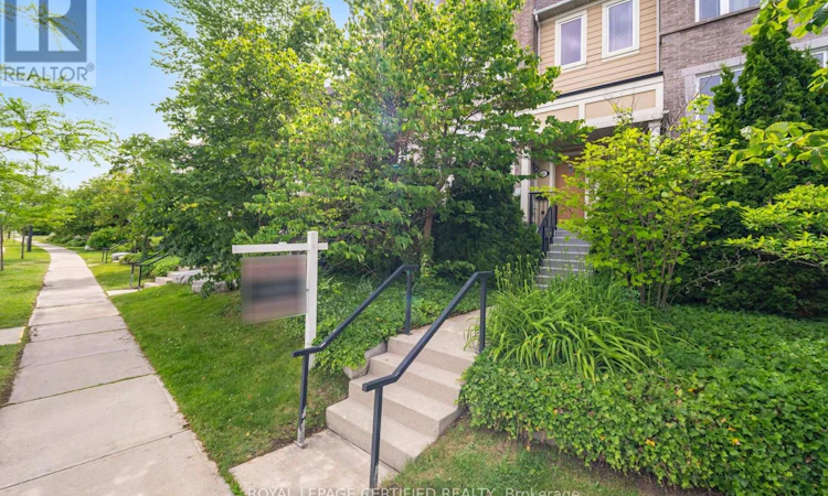 16-4861 Half Moon Grove