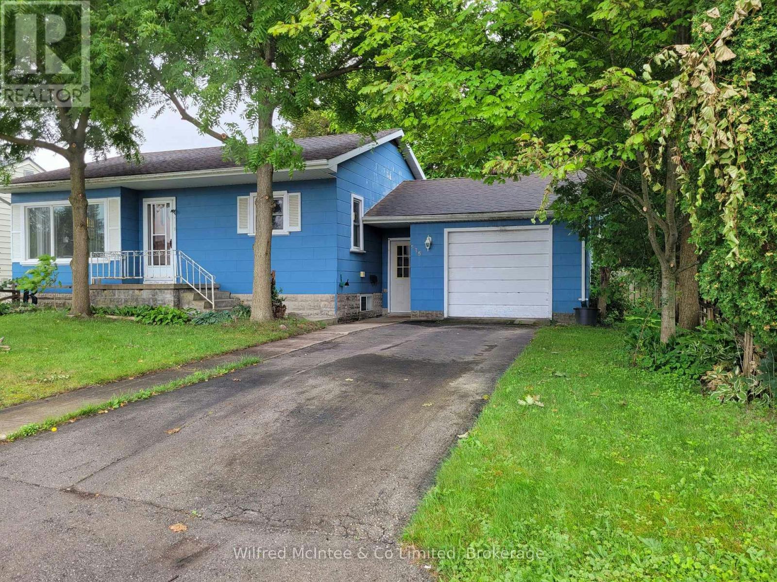 575 11th Street, Hanover, ON, N4N 1T4