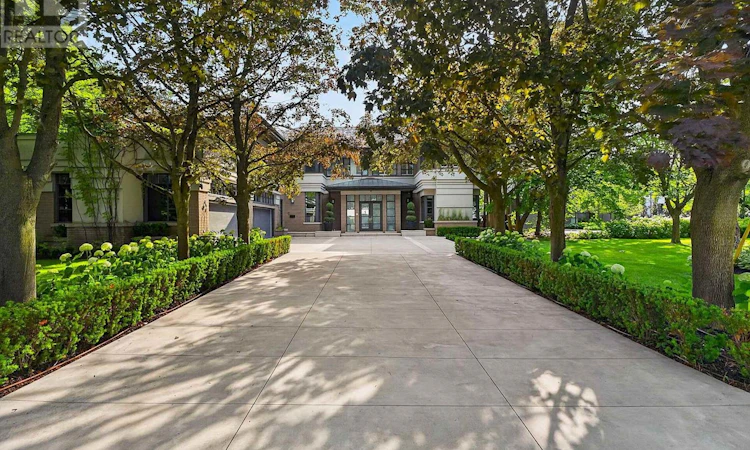 17 Alderbrook Drive