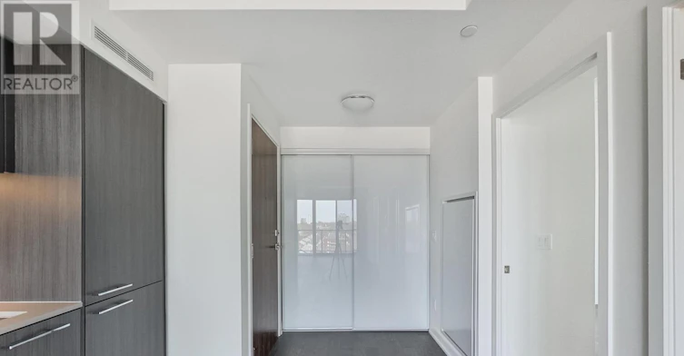 1001-30 Baseball Place, Toronto, ON, M4M 0E8 - 9