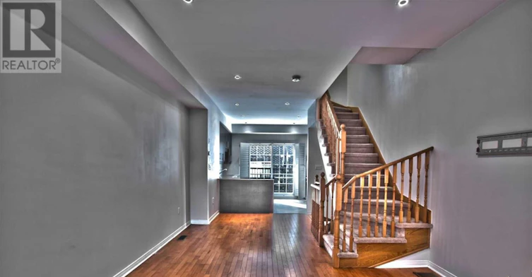 99 117a The Queensway, Toronto, ON, M6S 5B7 - 2