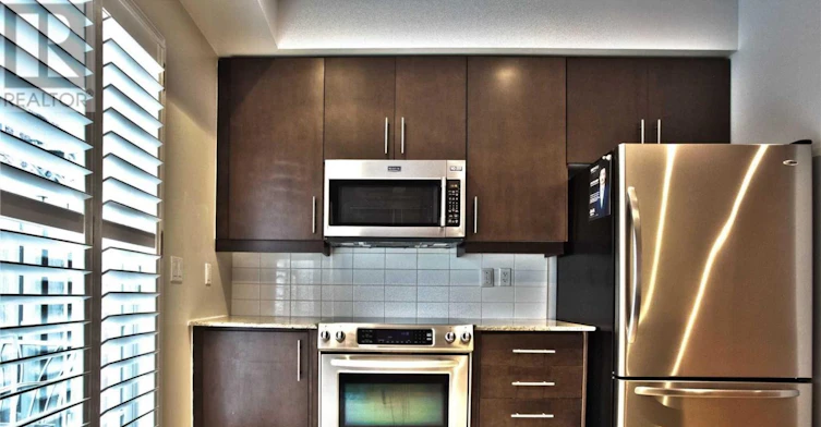 99 117a The Queensway, Toronto, ON, M6S 5B7 - 5