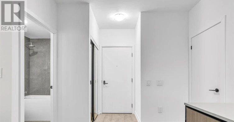 205-215 Lakeshore Road W, Mississauga, ON, L5H 1G5 - 21
