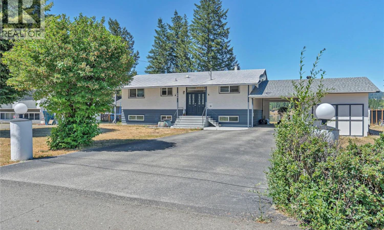 299 Panorama Crescent