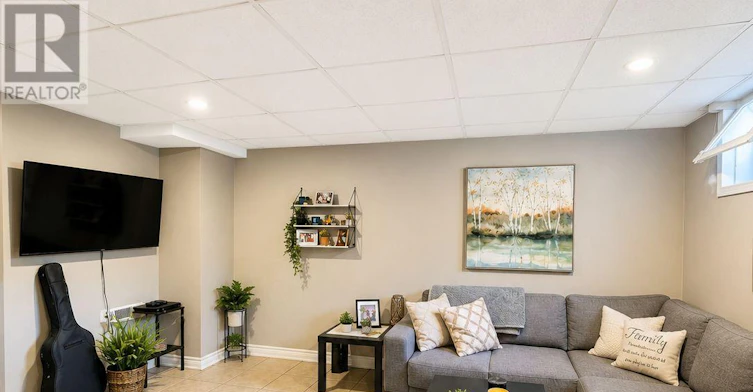 BSMT-8 Janray Drive, Toronto, ON, M1G 1Y1