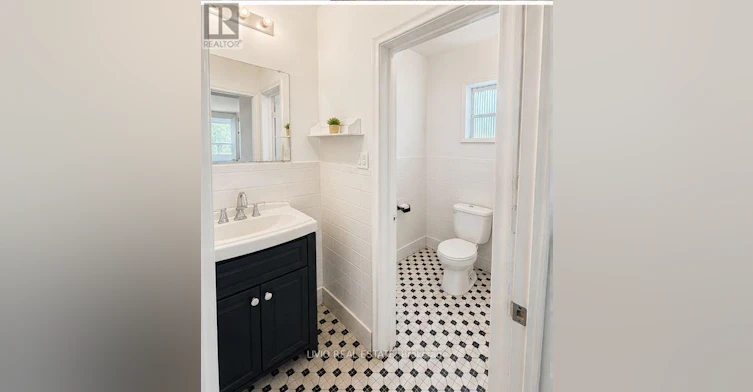 2967 St. Clair Avenue E, Toronto, ON, M4B 1P2 - 6
