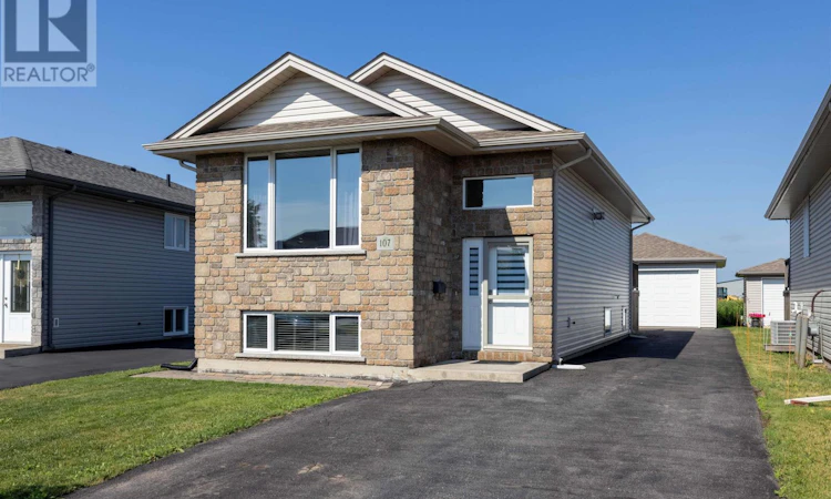 107 Reindeer Avenue