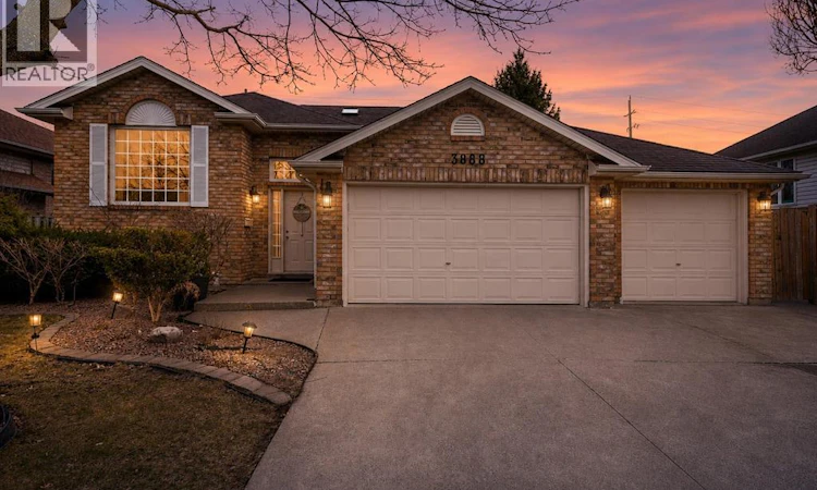 3888 Aristotle Crescent