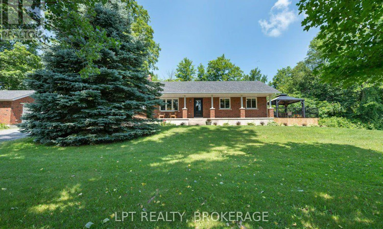 2978 Pine Grove