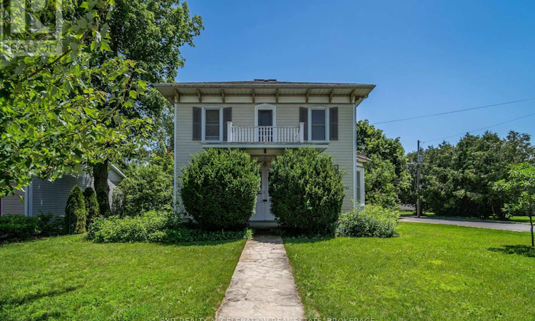 182 Water Street W