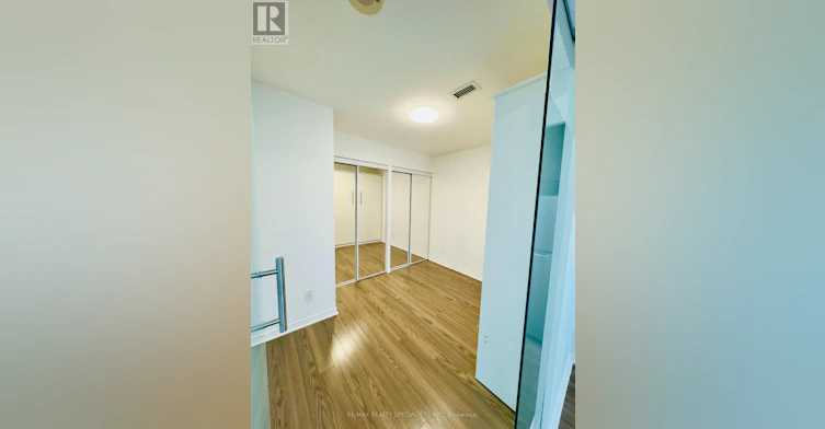 1007-352 Front Street, Toronto, ON, M5V 1B5 - 17