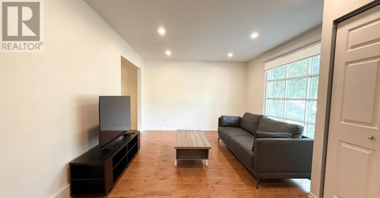 UPPER-453 Castlegrove Boulevard, London, ON, N6G 1K9 - 7