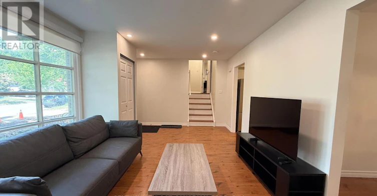 UPPER-453 Castlegrove Boulevard, London, ON, N6G 1K9 - 4