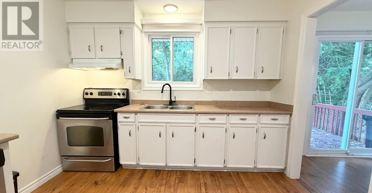 UPPER-453 Castlegrove Boulevard, London, ON, N6G 1K9 - 12