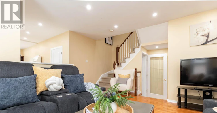 25 Pine Gate Place, Whitby, ON, L1R 2M5 - 8