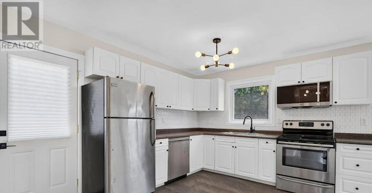 829 Cavan Court, Oshawa, ON, L1J 7B8 - 10
