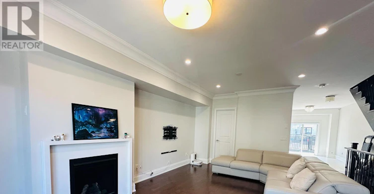 TH02-388 7 Highway Avenue E, Richmond Hill, ON, L4B 0G5 - 20