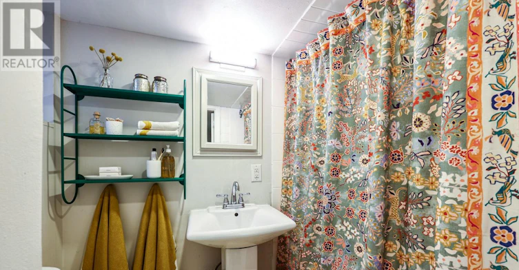BSMT-16 Hallam Street, Toronto, ON, M6G 1W2 - 6