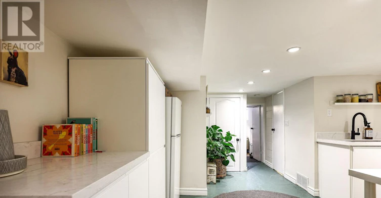 BSMT-16 Hallam Street, Toronto, ON, M6G 1W2 - 20